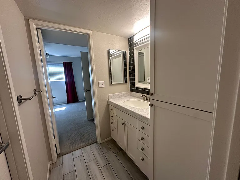 5525 E Thomas Rd #R8 — Photo 11