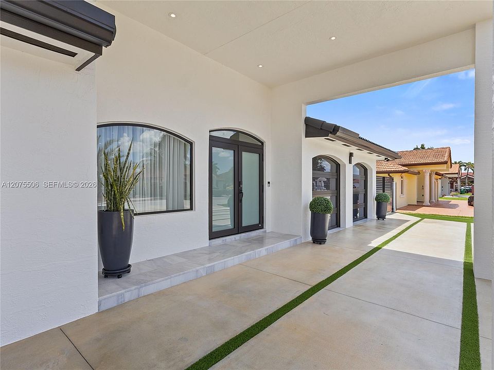 2nd image of 3209 SW 142nd Pl