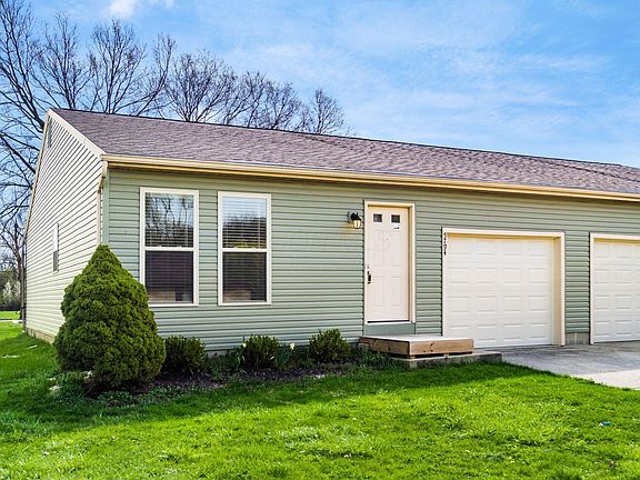 4th image of 5792 Stormcroft Ave