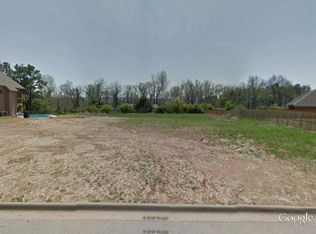 2921 E Stone Mountain Dr, Fayetteville, AR 72701