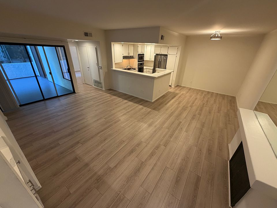 1st image of 13112 Valleyheart Dr