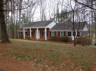 306 Lakeview Ln, Shipman, VA 22971