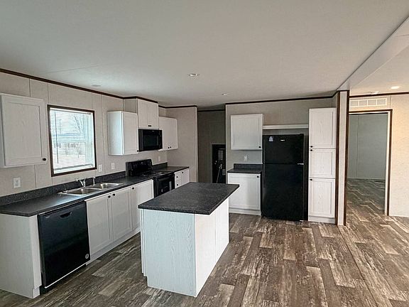 2nd image of 781 W Walcott Rd #182