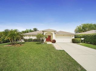 303 Aviation Pkwy, Cape Coral, FL 33904
