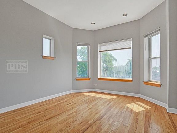 5th image of 1456 N Fairfield Ave APT 3