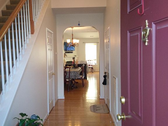 3rd image of 1524 Providence Knoll Dr