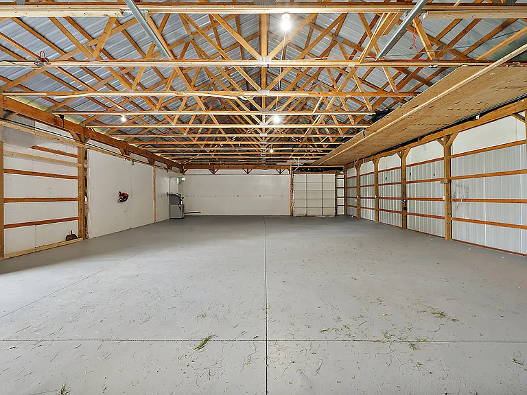 1442 Riley Center Rd — Photo 46