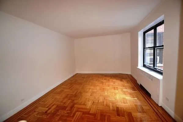 Rented by City Connections Realty | media 30