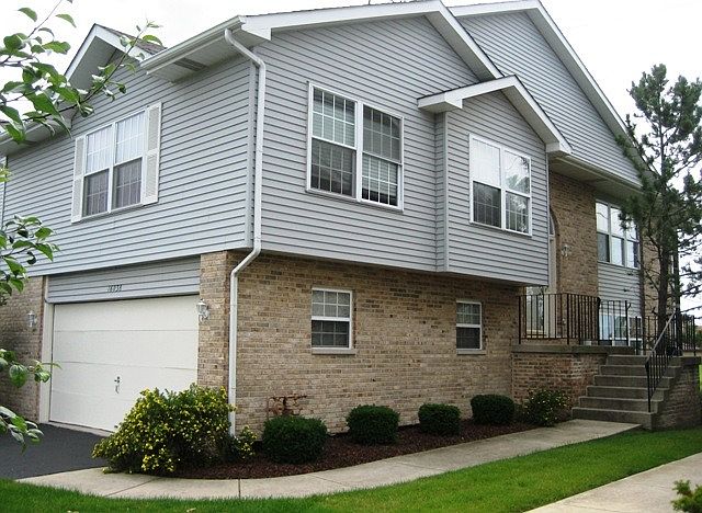 1st image of 16038 Bormet Dr