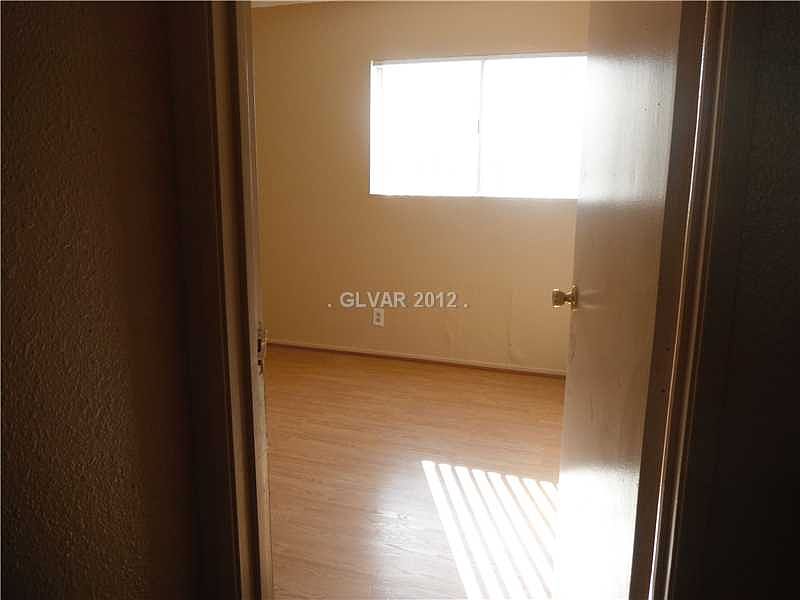 2nd image of 4379 Cy Cliffview Cir APT 1