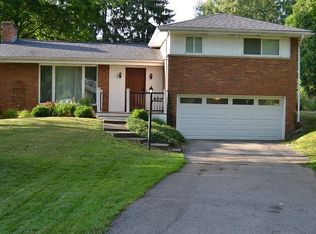 121 Oak Hills Mnr, Butler, PA 16002