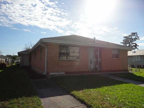2nd image of 6115 Gen Haig St