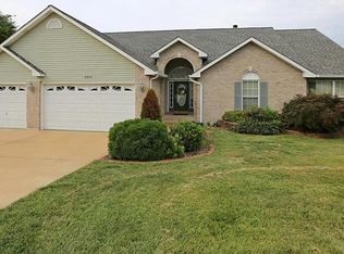 3500 Imperial Hills Dr, Imperial, MO 63052