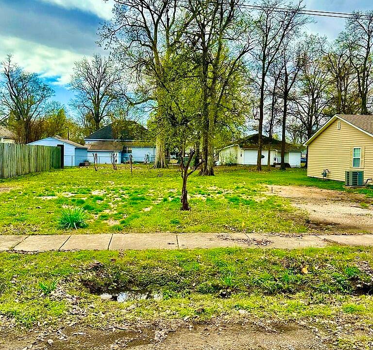 1140 N Court St, Tunica, MS 38676 MLS 4044475 Zillow