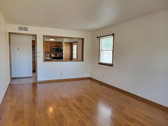 2nd image of 1353 Michael Ct