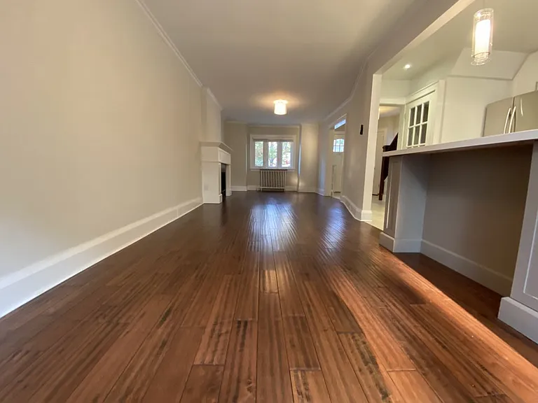 22 Lorindale Ave — Photo 6