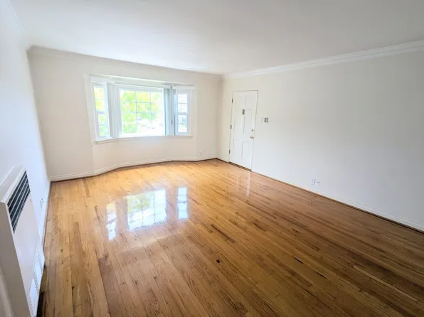 5671 San Vicente Blvd APT D, Los Angeles, CA 90019