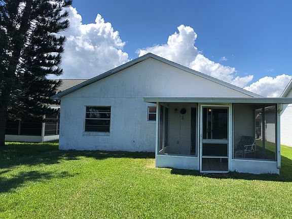 3rd image of 4148 Bayberry Dr