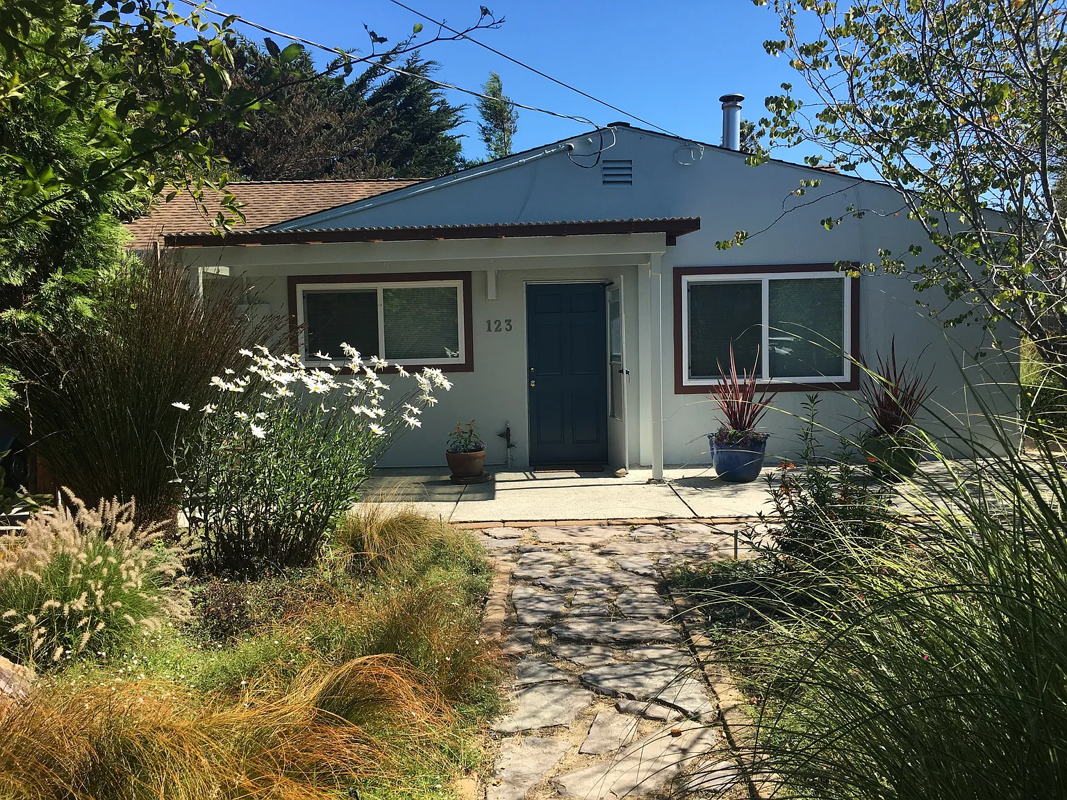 4 bed, 1600 sqft, $1,225 — Photo 1