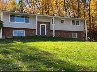 9 Salem Ct, Spring Valley, NY 10977