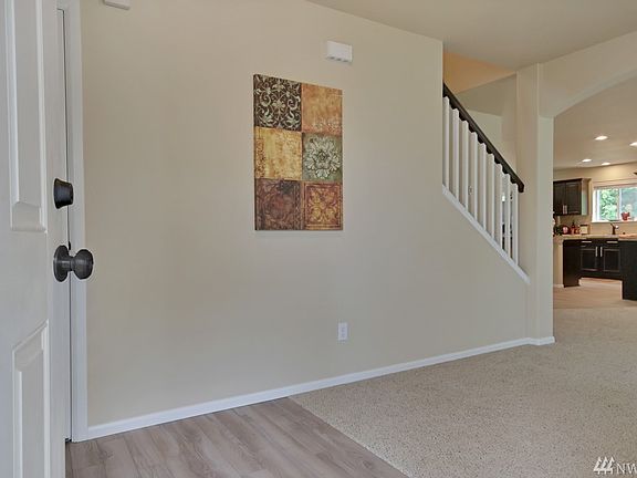 3rd image of 1312 Daffodil Ave NE