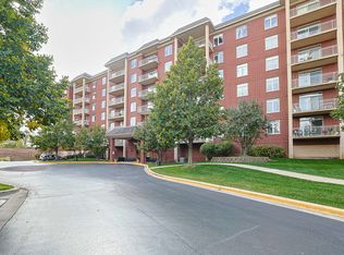 8300 Callie Ave UNIT 311, Morton Grove, IL 60053