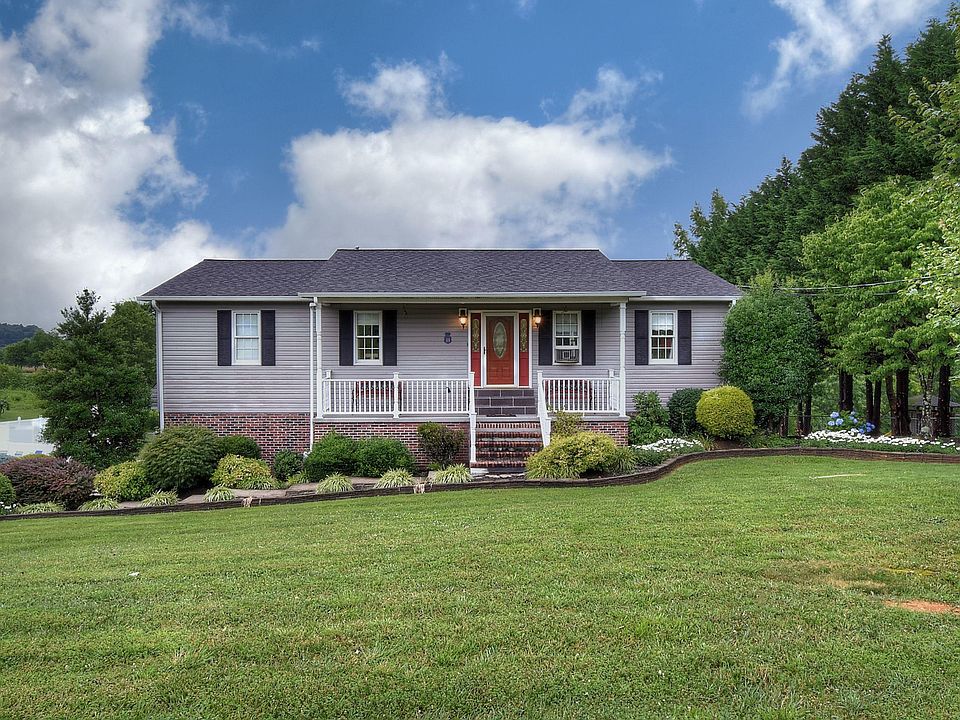 1st image of 494 Brookdale Dr