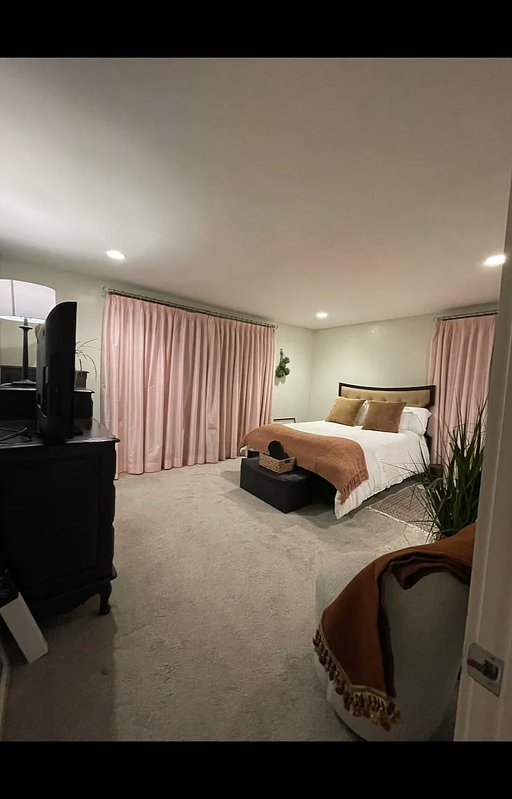 7137 Avenida Altisima, Unit Beachside Room — Photo 1