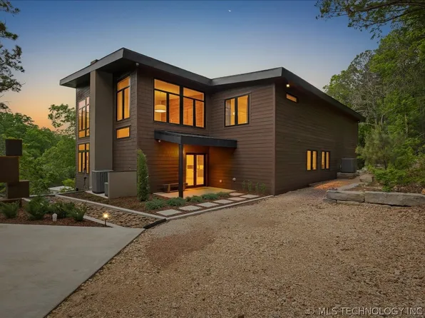 (undisclosed Address), Eucha, OK 74342