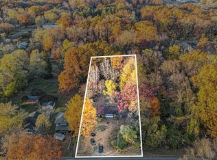 321 E Bertrand Rd, Niles, MI 49120