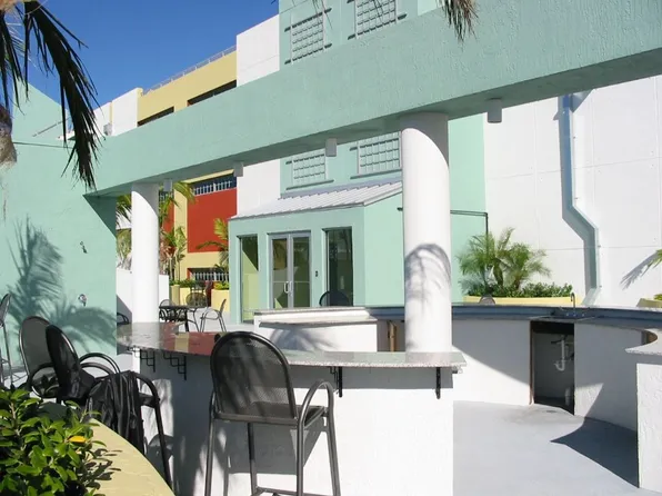 185 NE 4th Ave APT 209, Delray Beach, FL 33483