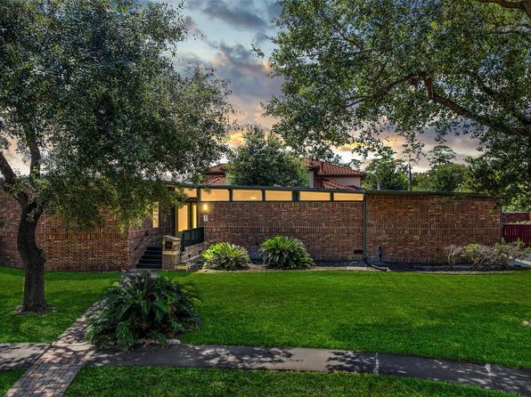 12903 Figaro Dr