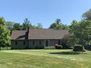 5 Amber Ln, Hubbardston, MA 01452