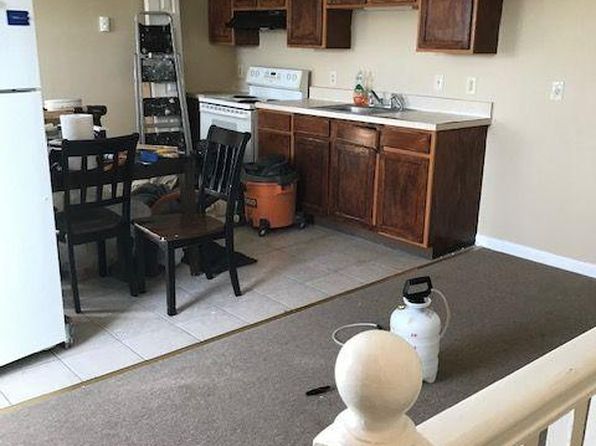 423 W Greenleaf St FLOOR 3