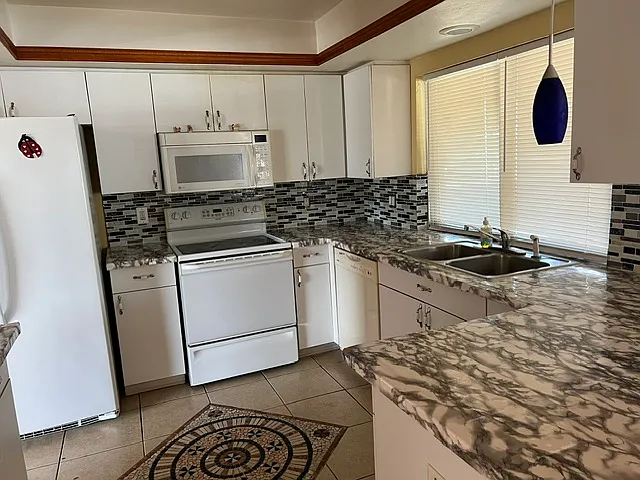 SE 34th St, Cape Coral — Photo 4