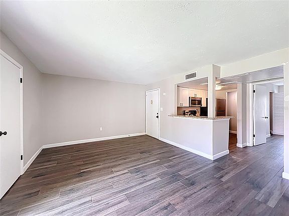 5th image of 590 Orange Dr APT 136