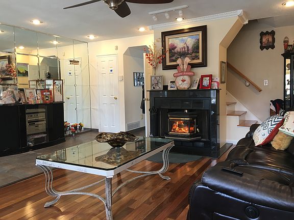 4th image of 3289 Tierney Pl