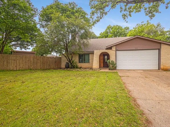 1307 Shady Holw, Euless, TX 76039