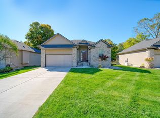 621 Shadow Brooke Ln, Tecumseh, MI 49286