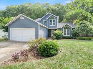 8708 Hornwood Ct, Charlotte, NC 28215