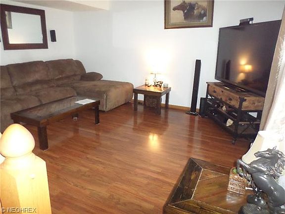 3rd image of 603 Jonquil Ln #90