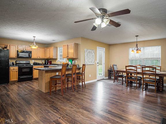 5th image of 1415 Schley Pl