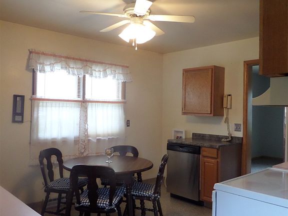 5th image of 614 N Palm St