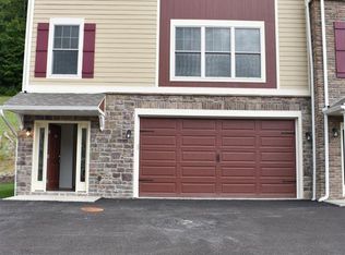 1 Bear Creek Dr, Morgantown, WV 26508