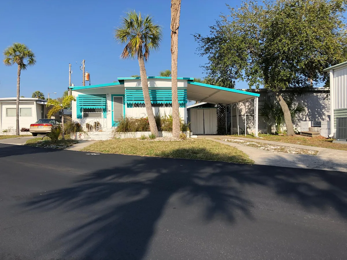 Building Photo - 4851 W Gandy Blvd #29
