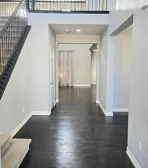 11719 Camarillo St — Photo 2