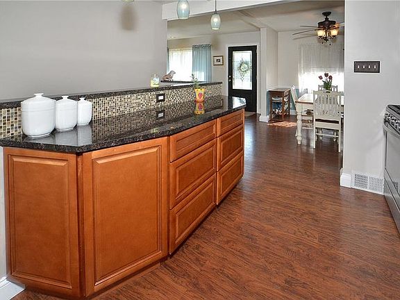 4th image of 206 Oberdick Dr