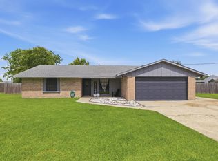 6808 Meadow Ridge Ln, Lake Charles, LA 70605