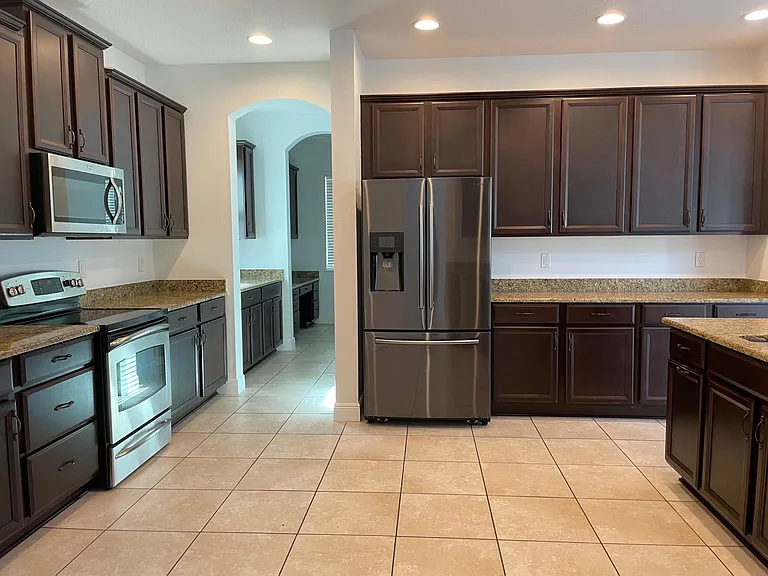 7952 Hampton Lake Dr — Photo 15