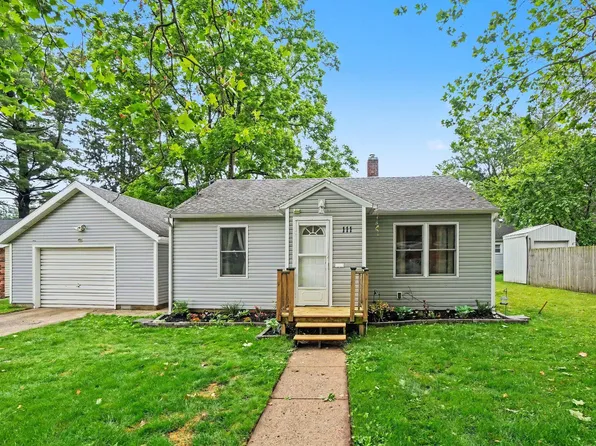 111 Oliver St, Bangor, MI 49013